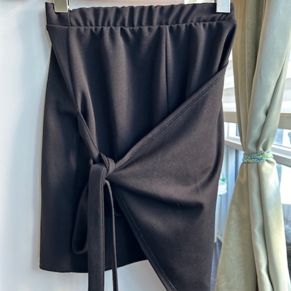 Black Skirt